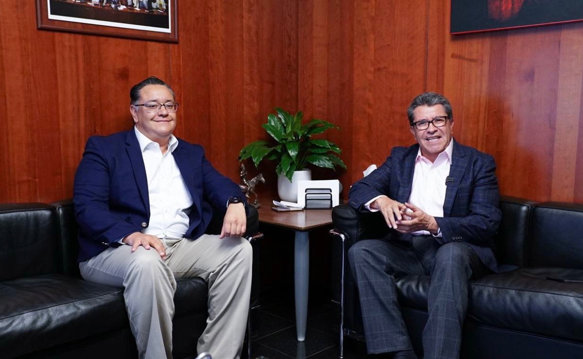 "Nuestro grupo se fortalece con su capacidad y talento", aseguró Ricardo Monreal. | Twitter