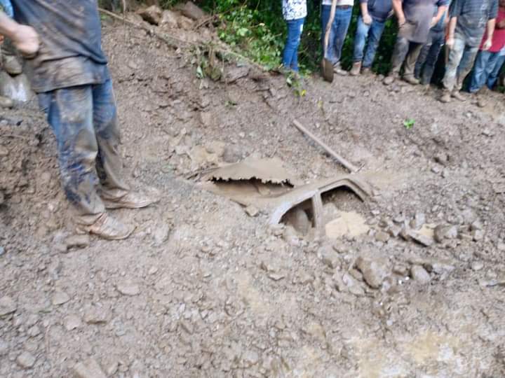 Derrumbe en San Bartolo. (Cortesía)