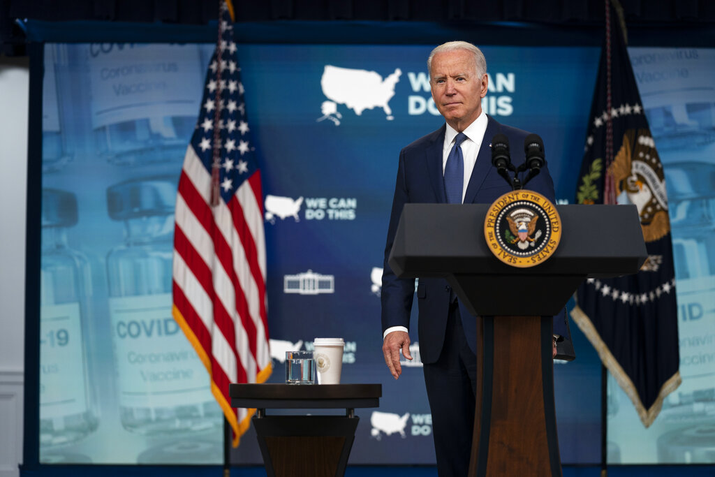 Joe Biden ha reiterado en diversas ocasiones el llamado a vacunarse contra el covid-19. (AP)