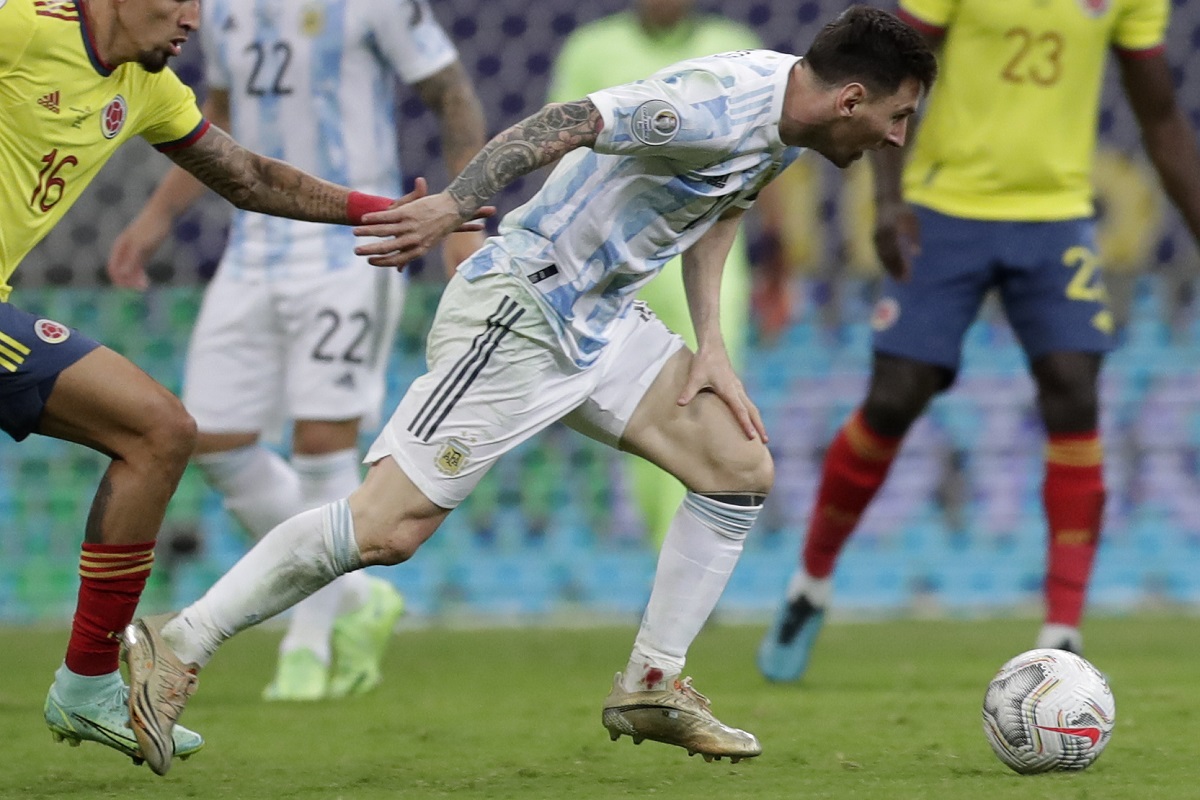Lionel Messi durante el Argentina vs Colombia (AP)