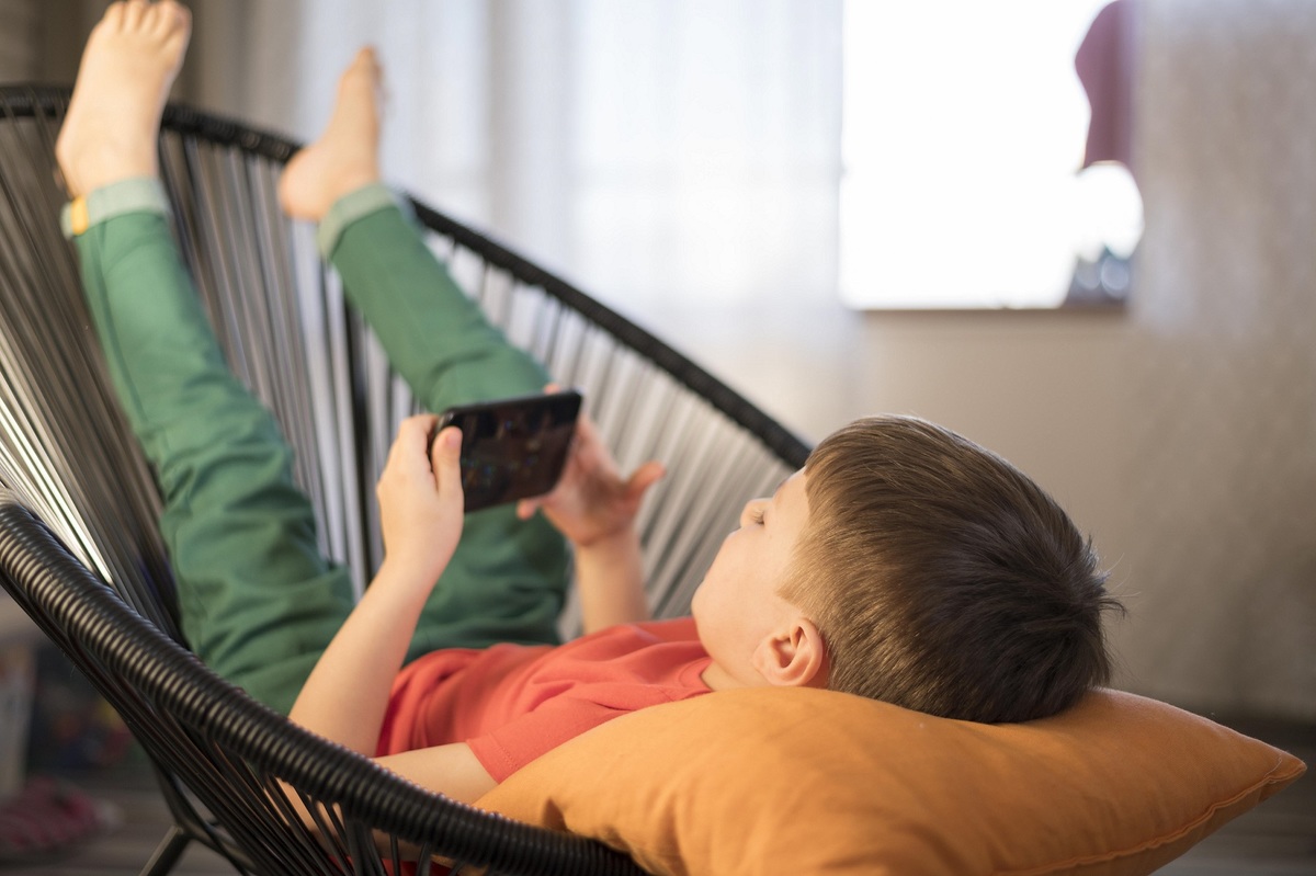 El menor gastó casi dos mil dólares con el teléfono de su padre en menos de una hora. (Freepik)