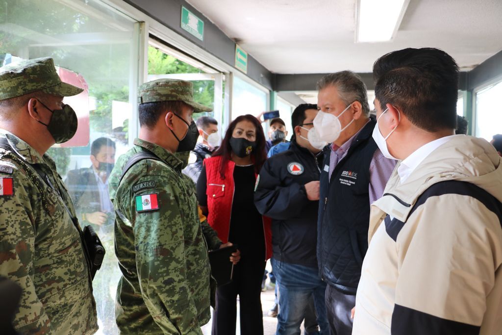 Se trabaja para restablecer en el menor tiempo posible los servicios que se ofrecen en este hospital general.