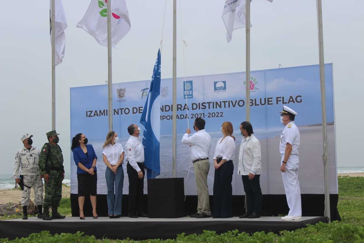 Entregan certificado 'Blue Flag' a playa Miramar (Sergio Sánchez)