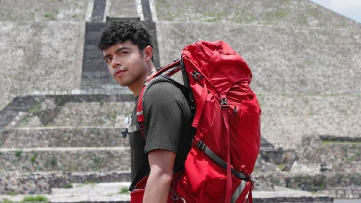Jonatan Montoya, el mexicano que busca dar la vuelta al mundo a pie
