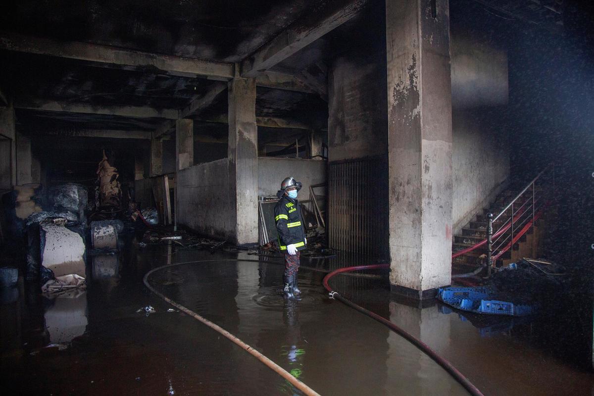 Incendio de fábrica en Bangladesh | EFE