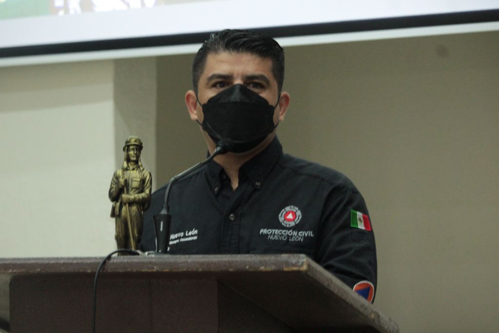 Reconocen a Protección Civil de Nuevo León por combates a incendios