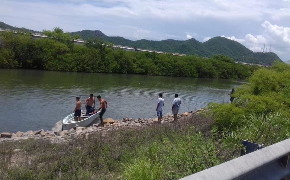 Muere hombre ahogado por salvar a su hija de 8 años en Colima- Grupo ...