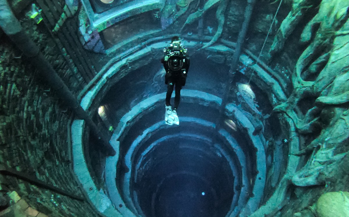 La atracción abriga dos "hábitats submarinos". (AFP)
