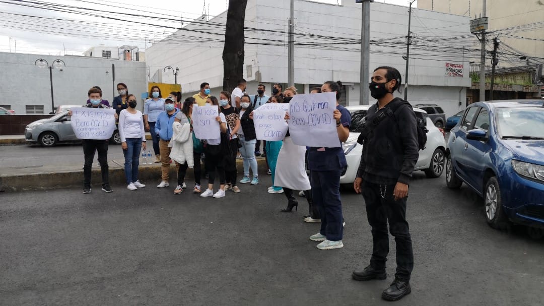 Exigen el pago de sus bonos | Jorge Becerril
