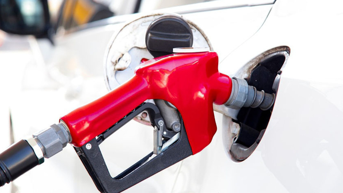 Profeco detecta 10 gasolineras que no daban litros completos