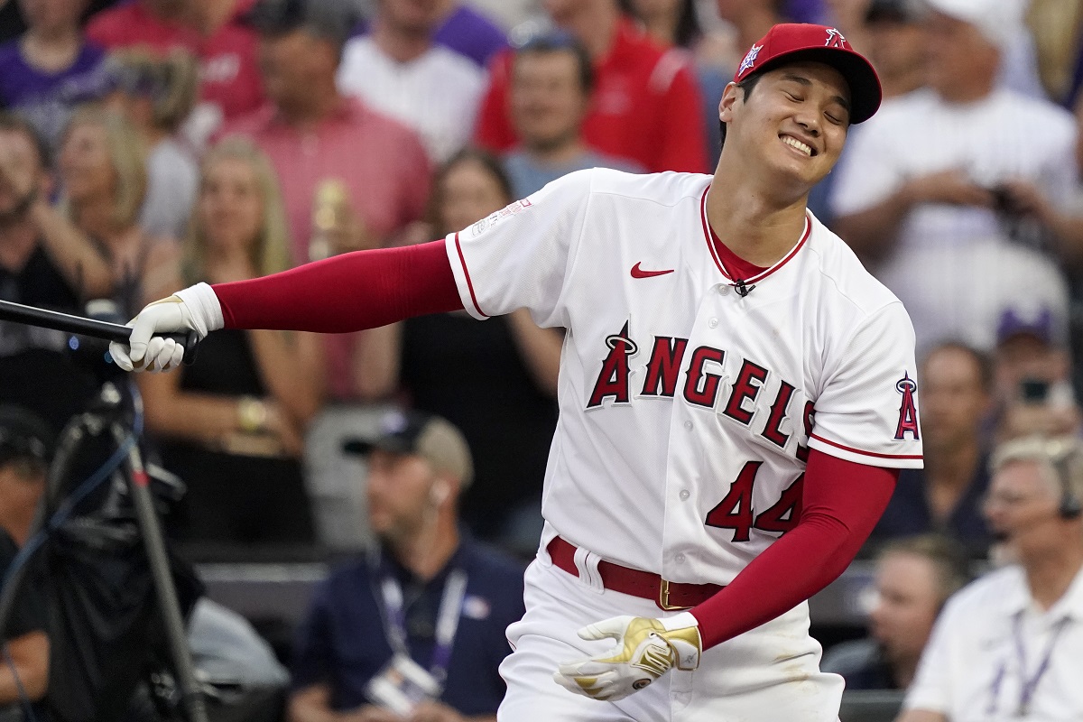 Shohei Ohtani logra histórico doble rol en el Home Run Derby (AP)
