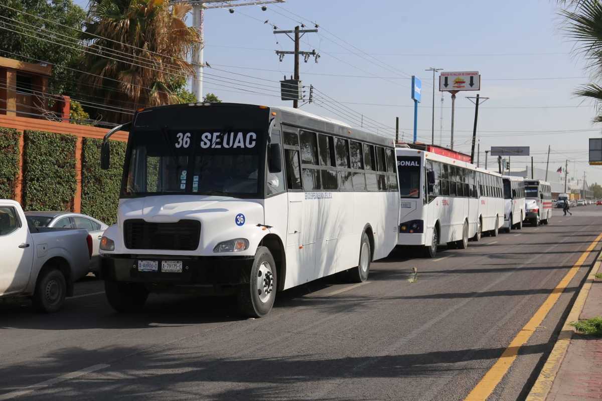 Aseguran que el permiso otorgado a Transportes del Bajío violenta la Ley de Transporte del Estado. (Rolando Riestra)