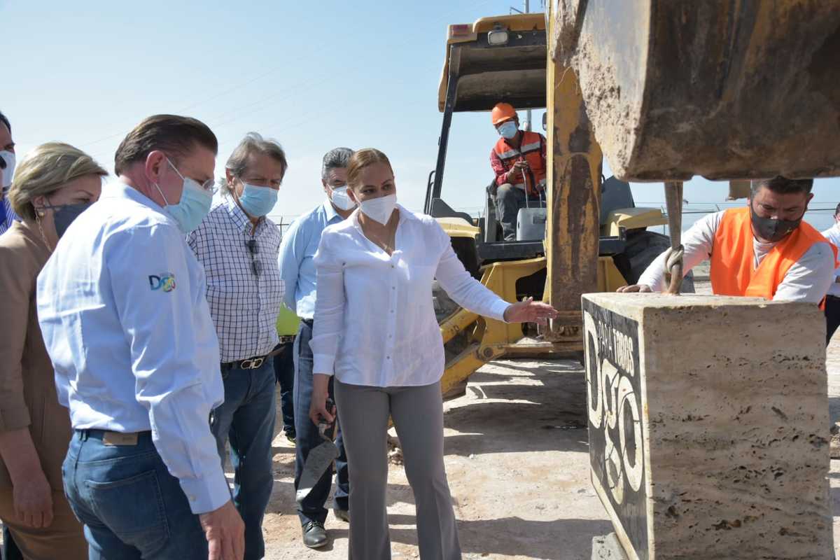 Se colocacó la primera piedra del Centro de Justicia para Las Mujeres. (Isis Rábago)