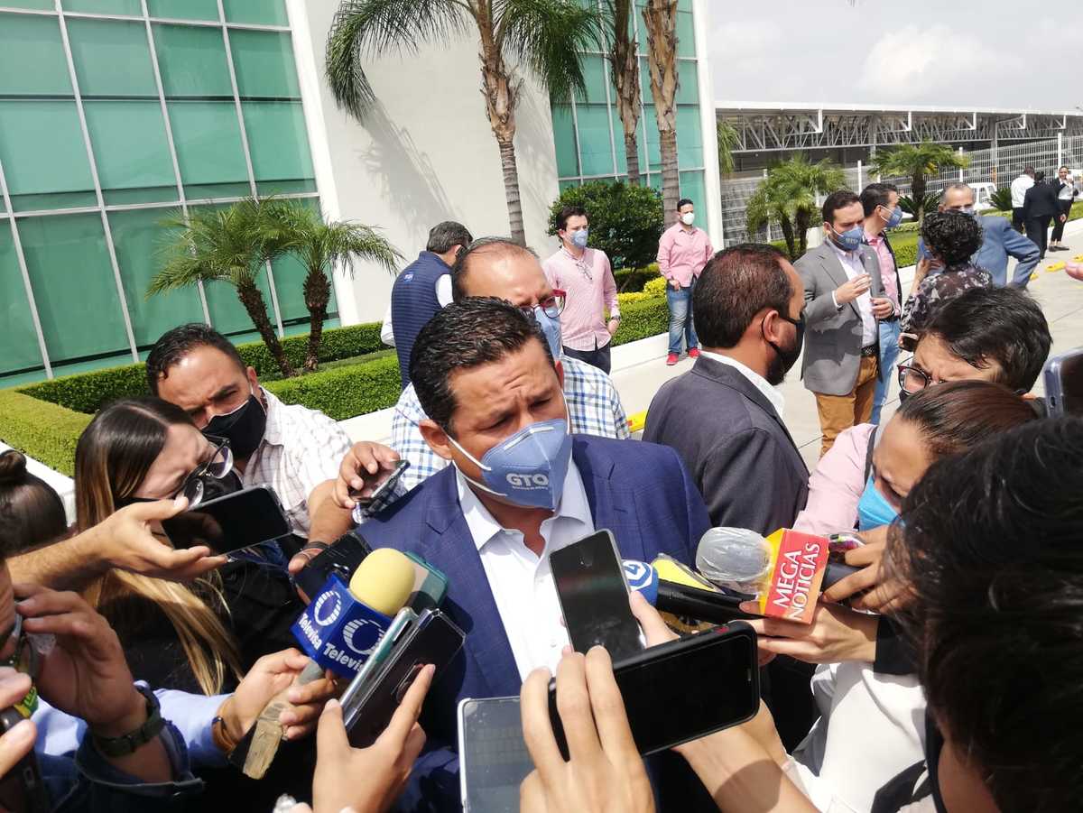 Habrá recortes en gobierno de Guanajuato; desaparecerán 3 subsecretarias.