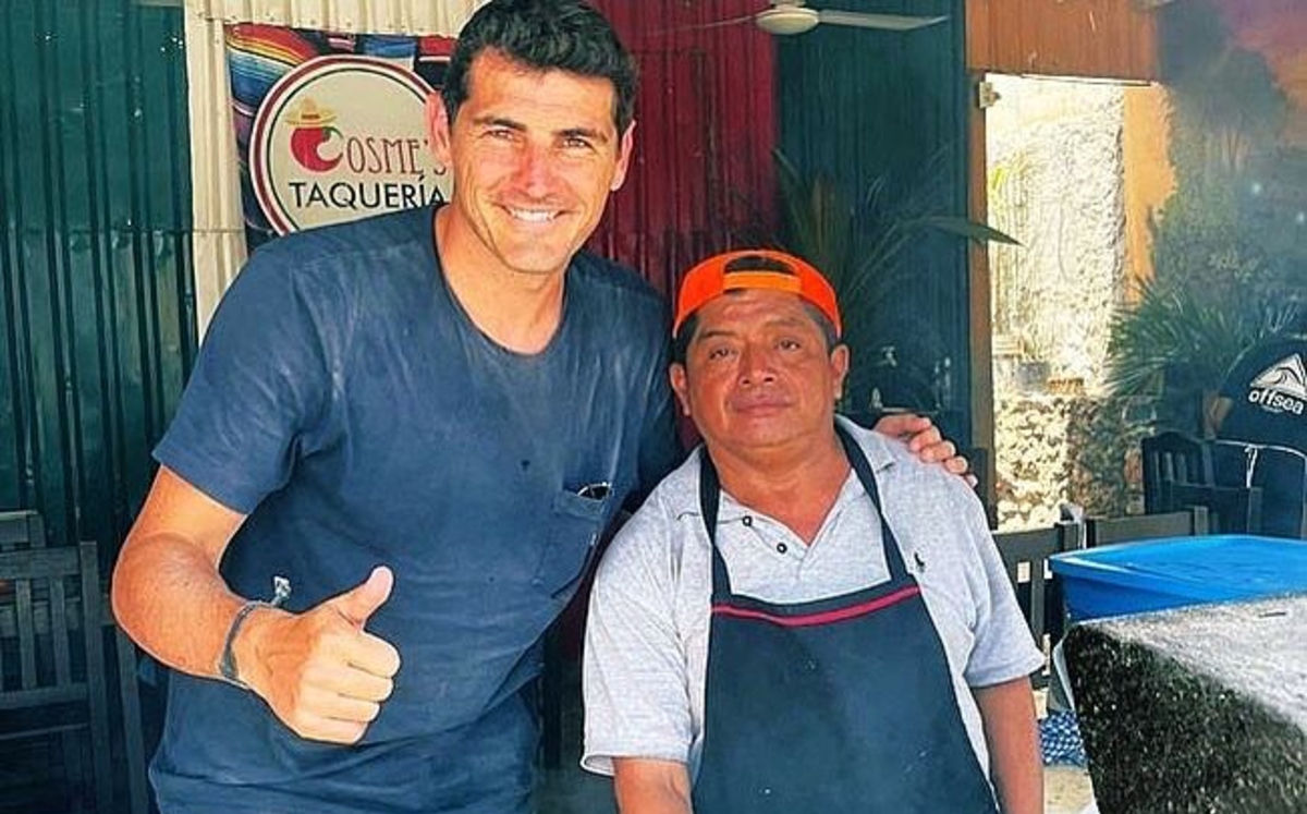 Iker Casillas en taquería mexicana (Instagram)