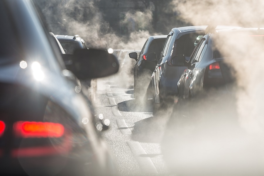 La Comisión Europea propuso un recorte del 55% de las emisiones de CO2 de los automóviles para 2030. (Shutterstock)