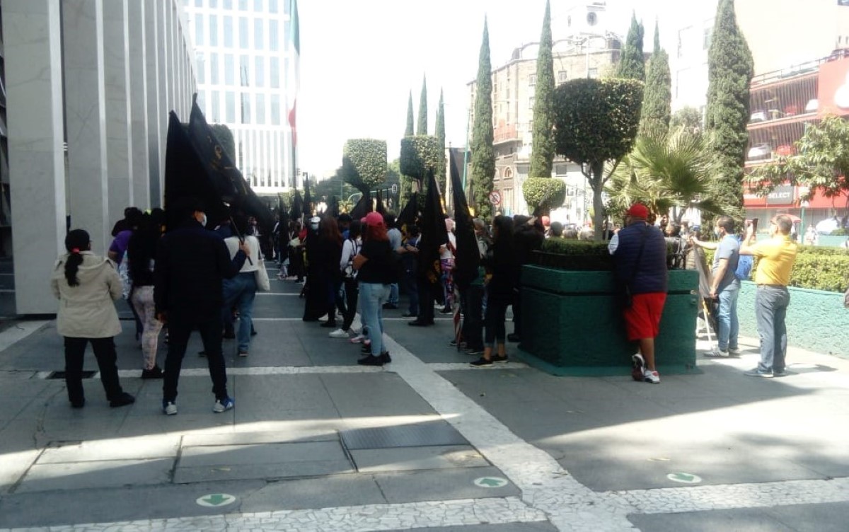 Los manifestantes piden ser atendidos por autoridades del Poder Judicial de CdMx. | César Velázquez