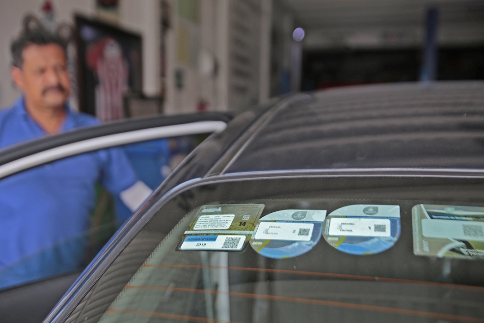 Verificación vehicular en Jalisco (Fernando Carranza)