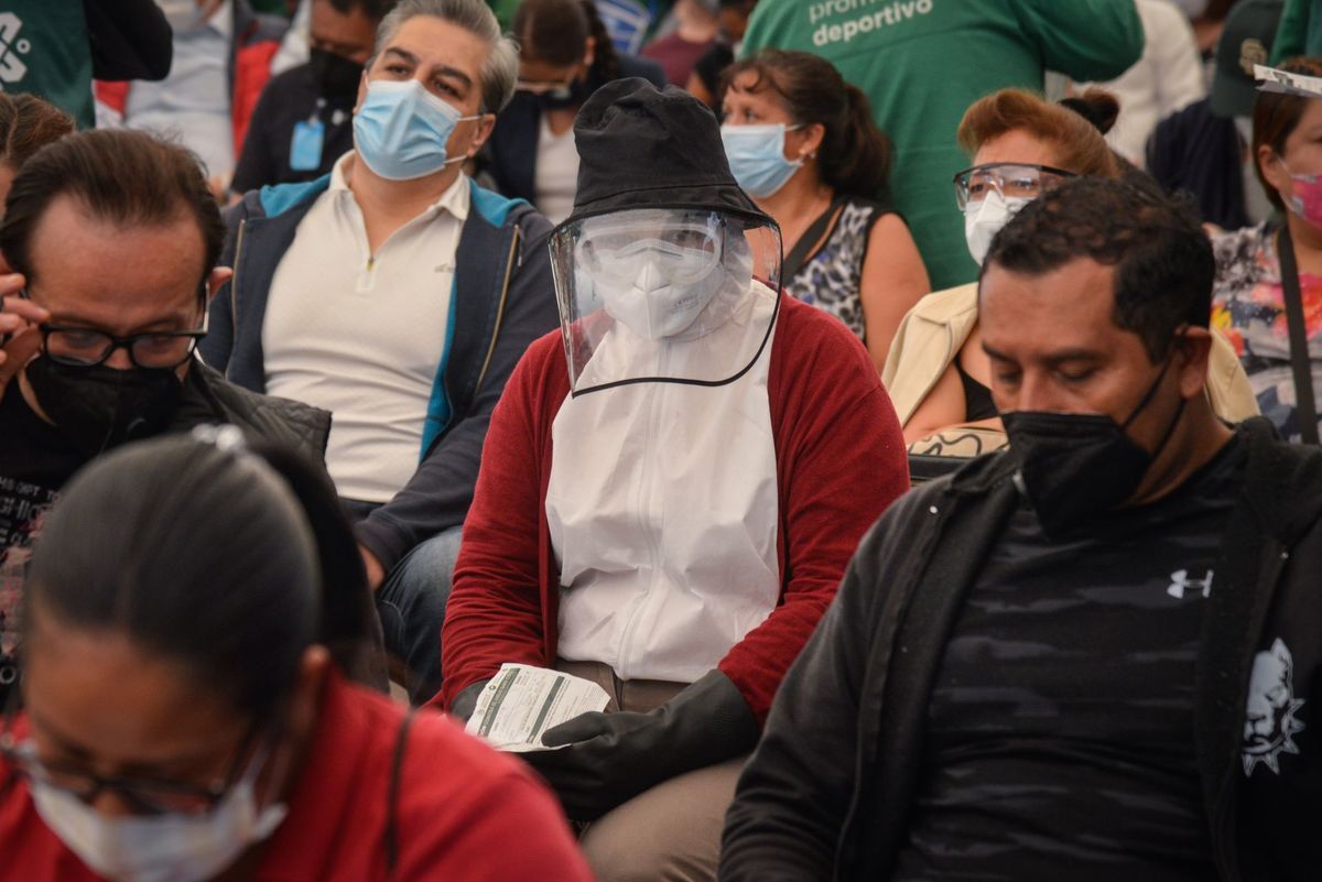 La Ciudad de México prevé aplicar 130 mil 539 vacunas anticovid al día. (Cuartoscuro)
