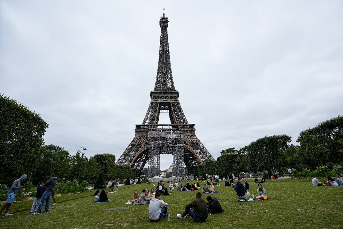 Desde el 16 de julio, la Torre Eiffel volvió a recibir a turistas. | AP