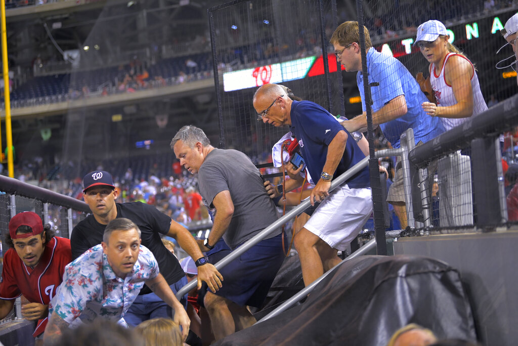 El tiroteo provocó la suspensión del partido entre los Padres de San Diego y los Washington Nationals. (AP)