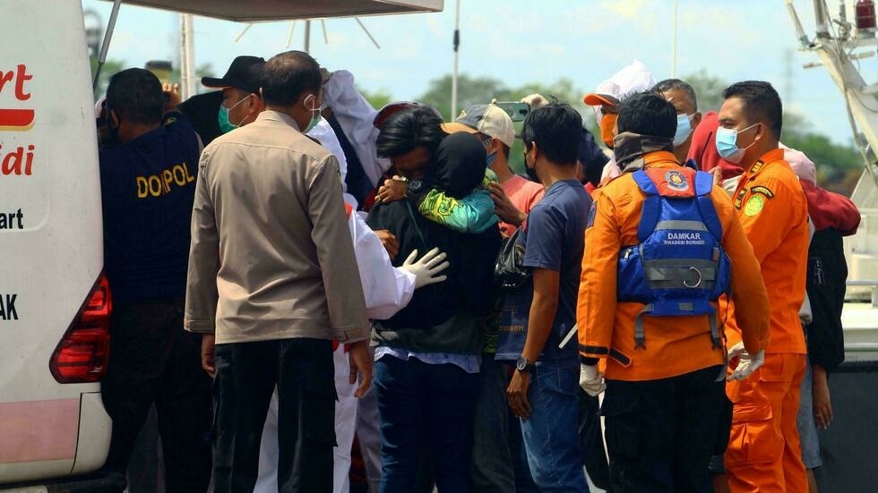 Haryadi indicó que los barcos pudieron desaparecer o hundirse por el clima extremo del lugar. (DPA)