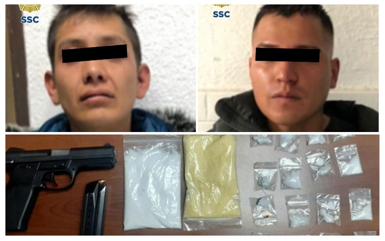 Los hombres traían bolsas con droga conocida como crystal.