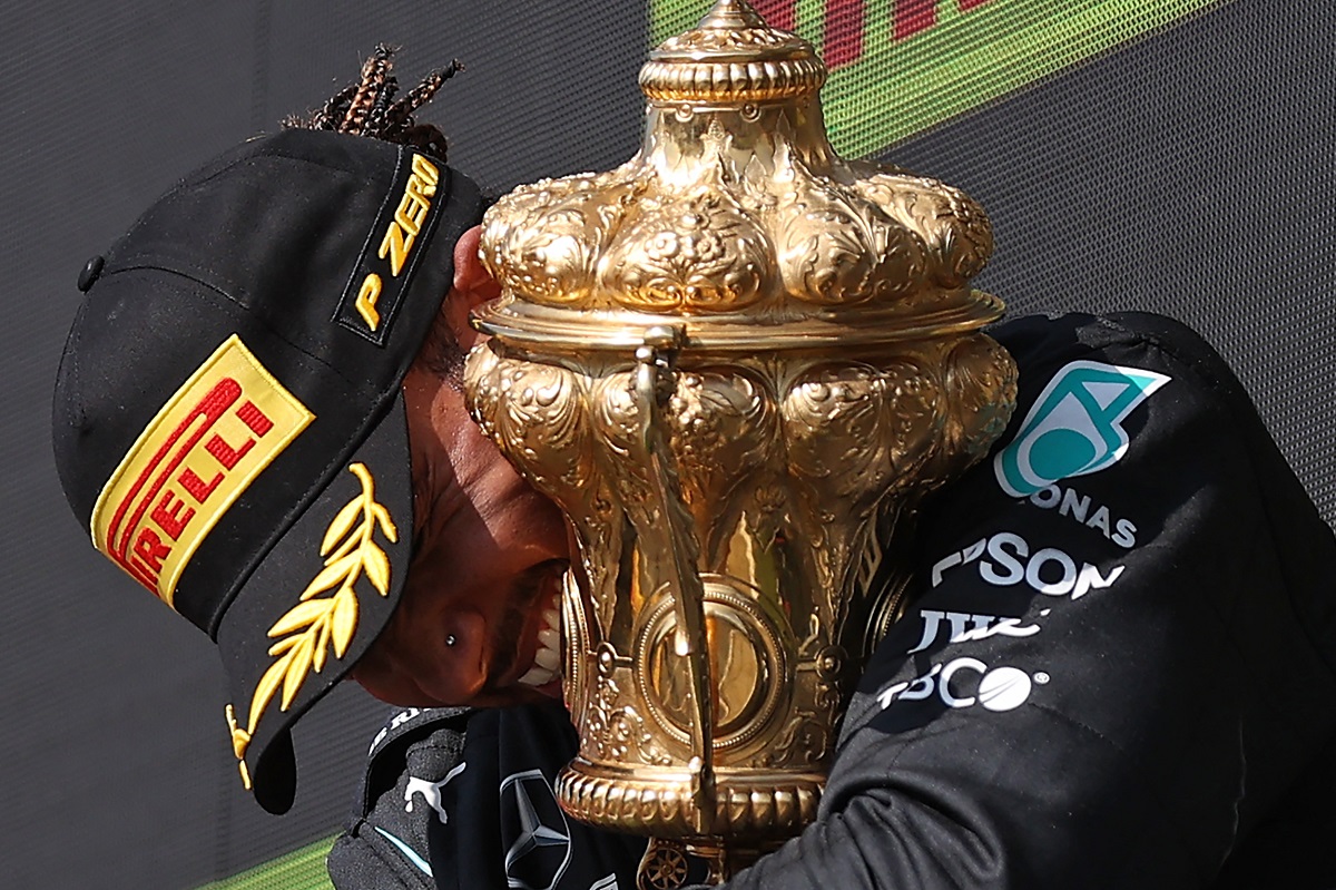 Lewis Hamilton se llevó el Gran Premio de Gran Bretaña (Reuters)