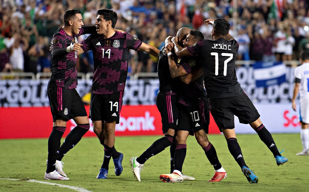 México derrotó a El Salvador en Copa Oro (Imago7)