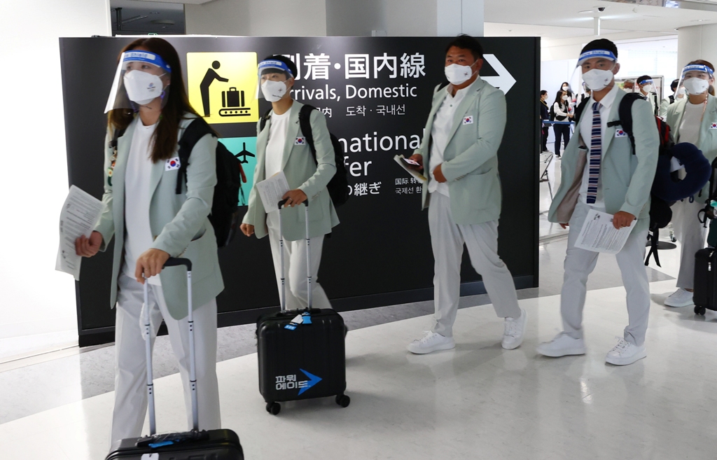 Llegada de atletas a Tokio (Reuters)