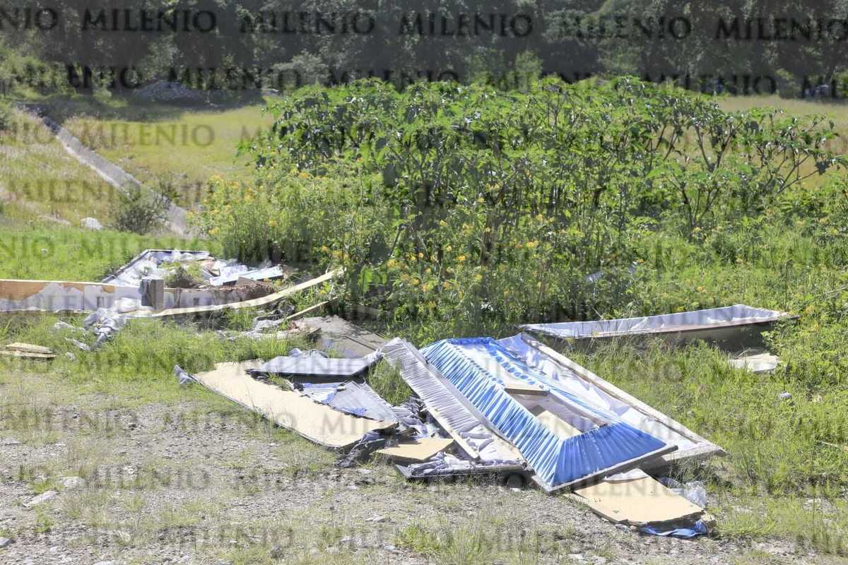 Tiradero de ataúdes en Santa Cruz Alpuyeca, Puebla | Andrés Lobato