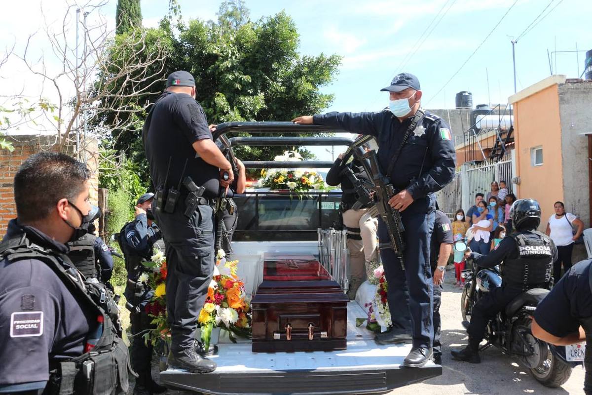 Despiden a policía asesinado en Tlajomulco. (Cortesía)