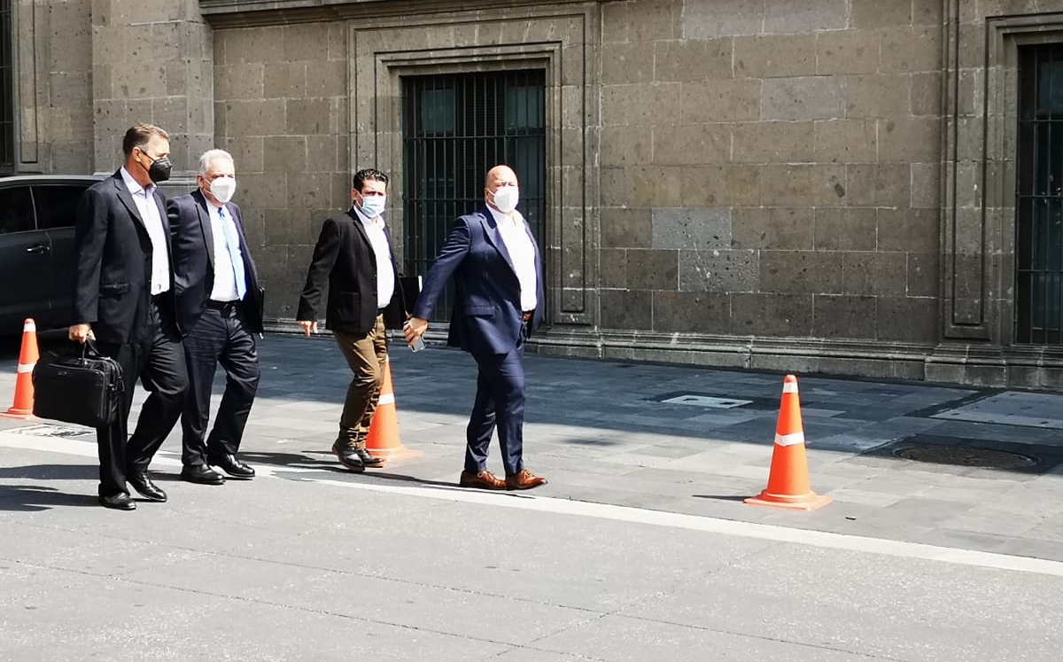 El gobernador de Jalisco a su llegada a Palacio Nacional para su reunión con el Presidente. (Pedro Domínguez)