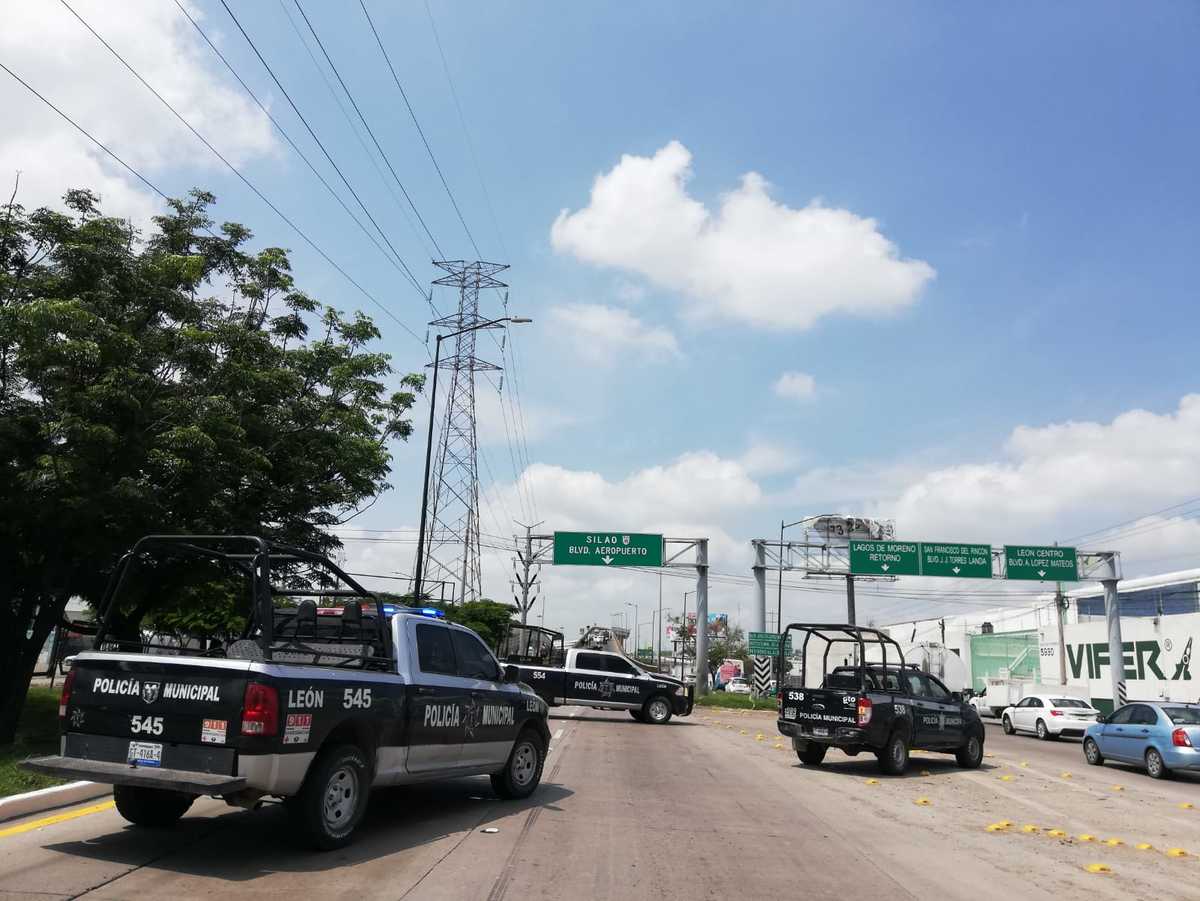 El hombre asesinado circulaba a bordo de un taxi sobre el distribuidor Juan Pablo ll. Dany Béjar.