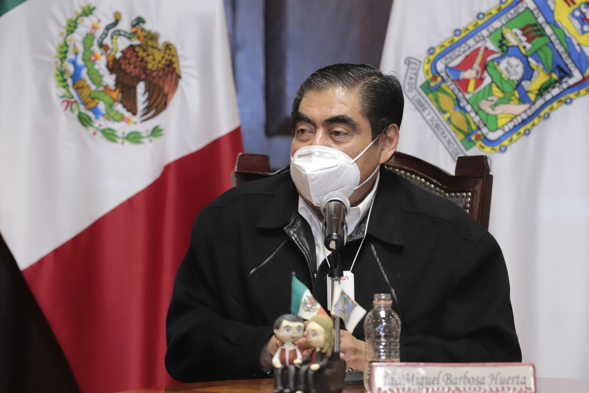 Miguel Barbosa Huerta, gobernador de Puebla. (Especial)