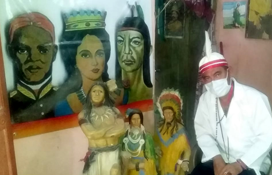 Destaca que hasta su casa van personas de otros ejidos y municipios. (Damían Ramírez)