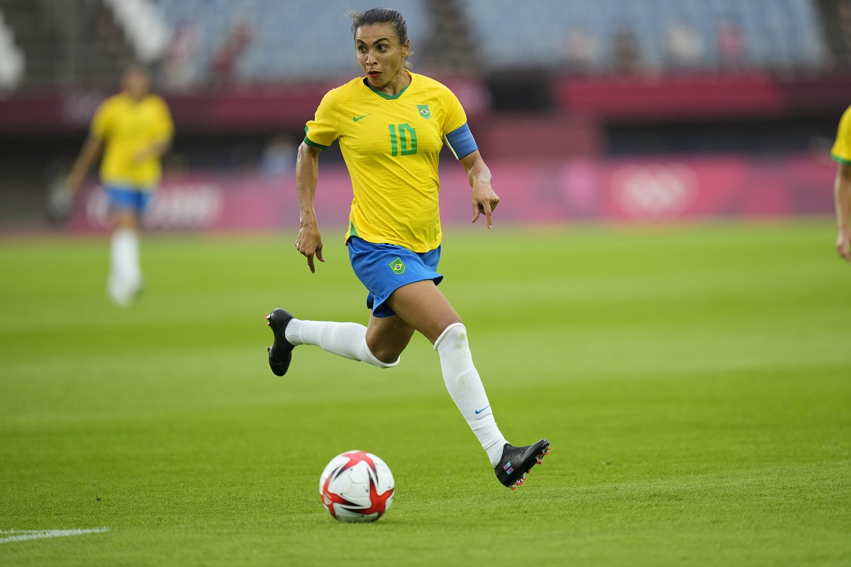 Marta, delantera de la selección de Brasil femenil (AP)