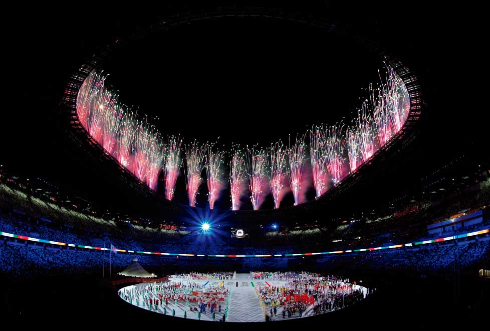 Estadio Olímpico de Tokio lució sin público en las gradas durante la inauguración de los JO debido a las restricciones de covid-19.