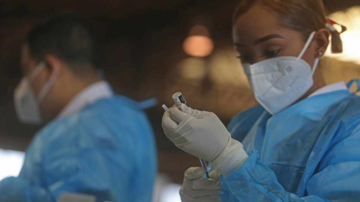 Inicia vacunación anticovid en Puerto Vallarta