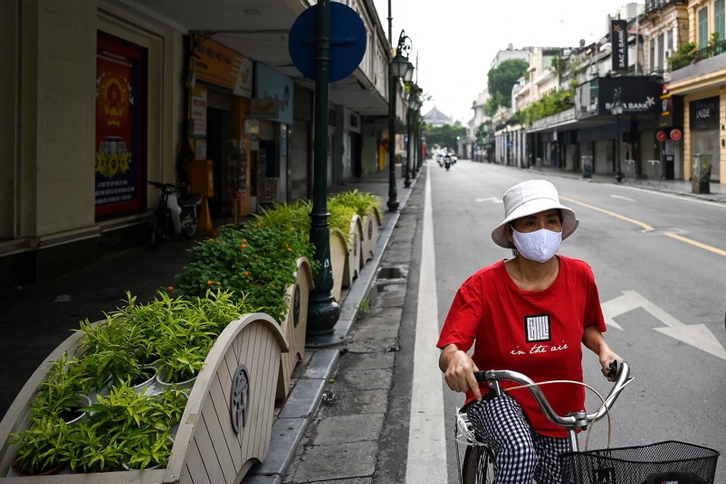 Hanói será una de las dos ciudades que el gobierno de Vietnam confinará por covid-19. (AFP)