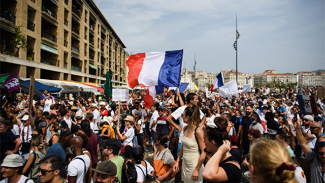 Protestas contra restricciones anticovid en Francia reúnen a más de 160 mil personas