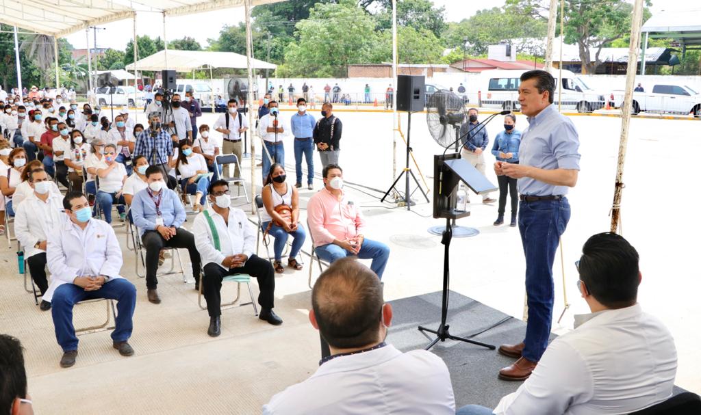 Entregan equipos de refrigeración a municipios de Chiapas para garantizar vacuna anticovid (Especial)
