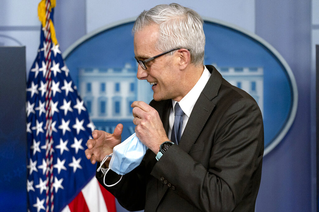 Estados Unidos se muestra con preocupación por el pco avance de la vacunación en Estados Unidos. (AP)