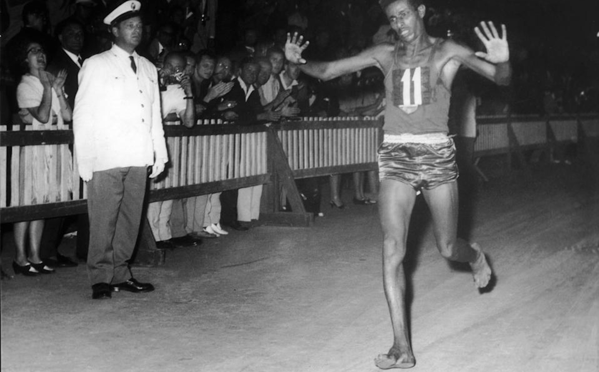 Abebe Bikila en Roma 1960 (Getty Images)