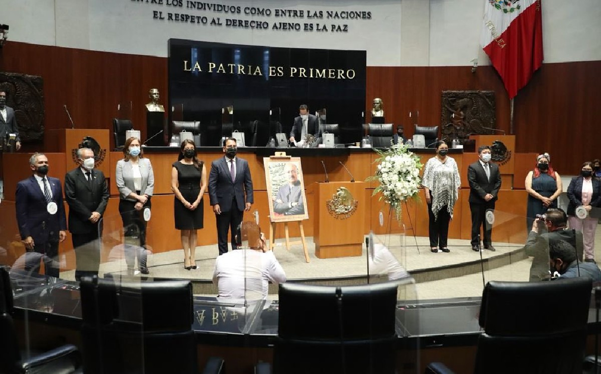 Claudia Ruiz Massieu destacó el trabajo legislativo del político priista quien surgió de cuna humilde. | Twitter