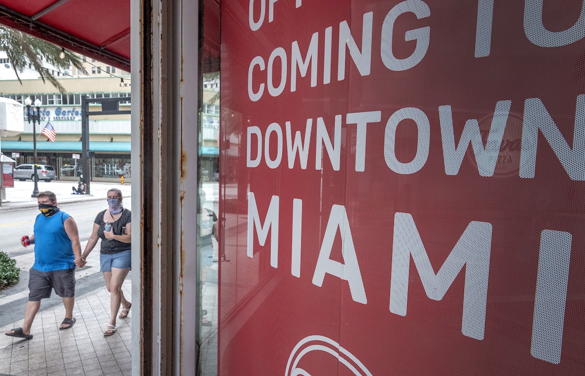 Florida registra un repunte de casos semanales con la alarmante cifra de 73 mil 199 nuevos contagios en la semana del 16 al 22 de julio. (EFE)