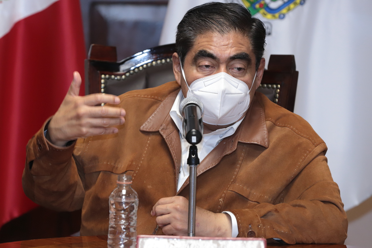 Miguel Barbosa Huerta, gobernador de Puebla. (Especial)