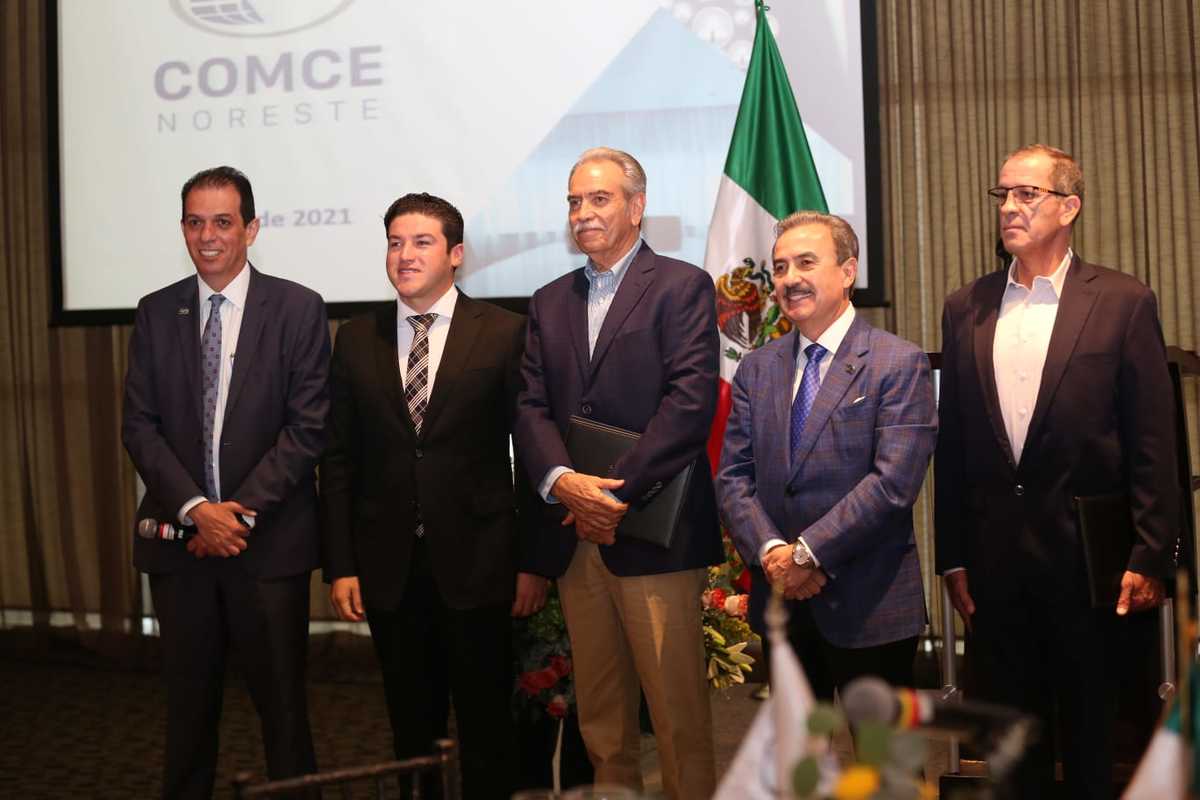 En reunión con el gobernador electo, Samuel García Sepúlveda. Foto: Raúl Palacios