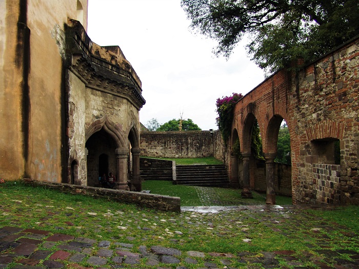 El Convento y la Catedral de la Señora de la Asunción fueron edificados con arcadas. (Foto: INAH | Mauricio Marat)