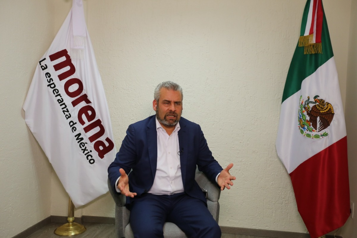 Alfredo Ramírez Bedolla asegura que no existe vínculo con el narco en su futuro gobierno. (Javier Ríos)